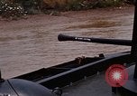 Standbild Mobile Riverine Kraft Boote Krieg in Vietnam Mekong Delta Vietnam, 1968, aus Sekunde 54 historischem Filmmaterial Videoclip 65675054295