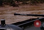 Standbild Mobile Riverine Kraft Boote Krieg in Vietnam Mekong Delta Vietnam, 1968, aus Sekunde 60 historischem Filmmaterial Videoclip 65675054295