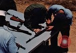 Immagine di Armi da fuoco Il Sud Est asiatico, 1966, secondo 38 filmato di repertorio 65675054299