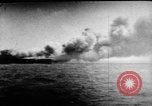 Image USS Wasp CV-7 torpillé pendant la Seconde Guerre mondiale Océan Pacifique, 1942, de la seconde 34 séquences d'archives historiques vidéo 65675054326