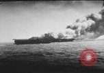 Image USS Wasp CV-7 torpillé pendant la Seconde Guerre mondiale Océan Pacifique, 1942, de la seconde 49 séquences d'archives historiques vidéo 65675054326