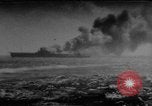 Image USS Wasp CV-7 torpillé pendant la Seconde Guerre mondiale Océan Pacifique, 1942, de la seconde 54 séquences d'archives historiques vidéo 65675054326
