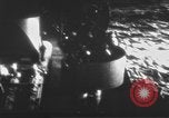Standbild Überlebende in Rettungsbooten von USS Wasp CV-7 Pacific Theater, 1942, aus Sekunde 5 historischem Filmmaterial Videoclip 65675054327
