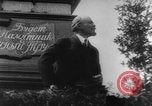 Image Vladimir Lénine foule d'adressage Moscou Russie Union Soviétique, 1917, de la seconde 38 séquences d'archives historiques vidéo 65675054348