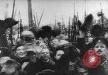Image Vladimir Lénine foule d'adressage Moscou Russie Union Soviétique, 1917, de la seconde 44 séquences d'archives historiques vidéo 65675054348