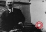 Image Vladimir Lénine foule d'adressage Moscou Russie Union Soviétique, 1917, de la seconde 48 séquences d'archives historiques vidéo 65675054348