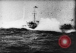 Image en Russie à la fin de Première Guerre Mondiale la Russie, 1918, de la seconde 4 séquences d'archives historiques vidéo 65675054350