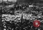 Image Bolcheviks attiser les foules en Russie la Russie Union Soviétique, 1918, de la seconde 52 séquences d'archives historiques vidéo 65675054351