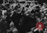 Image L'agitation civile et des manifestations dans le monde entier après l' Première Guerre Mondiale L'Europe, 1919, de la seconde 4 séquences d'archives historiques vidéo 65675054353