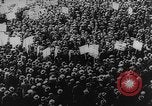 Image rassemblement communiste en faveur de république soviétique New York City USA, 1921, de la seconde 8 séquences d'archives historiques vidéo 65675054354