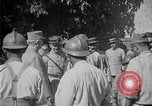 Standbild Philippe Petain Weinproben während Ersten Weltkrieg Frankreich, 1917, aus Sekunde 19 historischem Filmmaterial Videoclip 65675054357