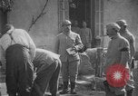 Standbild Philippe Petain Weinproben während Ersten Weltkrieg Frankreich, 1917, aus Sekunde 25 historischem Filmmaterial Videoclip 65675054357