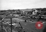 Standbild Stadt Dong Xoai ernsthaft in Angriff durch die Viet Cong beschädigt Dong Xoai Vietnam, 1965, aus Sekunde 16 historischem Filmmaterial Videoclip 65675054392