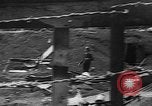 Standbild Stadt Dong Xoai ernsthaft in Angriff durch die Viet Cong beschädigt Dong Xoai Vietnam, 1965, aus Sekunde 51 historischem Filmmaterial Videoclip 65675054392