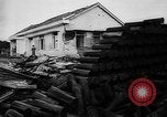 Standbild Stadt Dong Xoai ernsthaft in Angriff durch die Viet Cong beschädigt Dong Xoai Vietnam, 1965, aus Sekunde 58 historischem Filmmaterial Videoclip 65675054392
