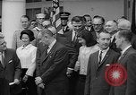Standbild Präsident Johnson Auszeichnungen NASA Gemini IV Crew Washington DC USA, 1965, aus Sekunde 11 historischem Filmmaterial Videoclip 65675054393