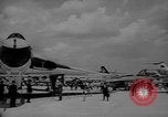 Standbild International Air Show Frankreich, 1965, aus Sekunde 25 historischem Filmmaterial Videoclip 65675054394