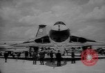 Standbild International Air Show Frankreich, 1965, aus Sekunde 27 historischem Filmmaterial Videoclip 65675054394