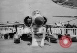 Standbild International Air Show Frankreich, 1965, aus Sekunde 41 historischem Filmmaterial Videoclip 65675054394