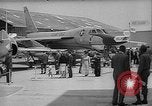 Standbild International Air Show Frankreich, 1965, aus Sekunde 48 historischem Filmmaterial Videoclip 65675054394