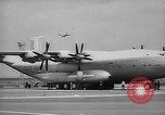 Standbild International Air Show Frankreich, 1965, aus Sekunde 57 historischem Filmmaterial Videoclip 65675054394