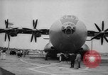 Standbild International Air Show Frankreich, 1965, aus Sekunde 61 historischem Filmmaterial Videoclip 65675054394