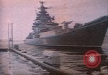 Standbild sowjetischen Kriegsschiffen Sowjetunion, 1975, aus Sekunde 51 historischem Filmmaterial Videoclip 65675054401