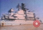 Standbild sowjetische Flugzeugträger Istanbul Türkei, 1975, aus Sekunde 16 historischem Filmmaterial Videoclip 65675054402