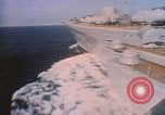 Standbild sowjetische Flugzeugträger Istanbul Türkei, 1975, aus Sekunde 25 historischem Filmmaterial Videoclip 65675054402