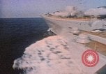 Standbild sowjetische Flugzeugträger Istanbul Türkei, 1975, aus Sekunde 29 historischem Filmmaterial Videoclip 65675054402