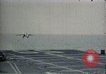 Standbild NATO Flugzeugträger während des Betriebs Strikeback Europa, 1957, aus Sekunde 18 historischem Filmmaterial Videoclip 65675054408