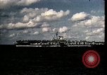 Standbild NATO Flugzeugträger während des Betriebs Strikeback Europa, 1957, aus Sekunde 27 historischem Filmmaterial Videoclip 65675054408