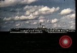 Standbild NATO Flugzeugträger während des Betriebs Strikeback Europa, 1957, aus Sekunde 30 historischem Filmmaterial Videoclip 65675054408