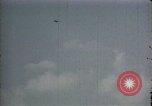 Standbild Strikeback Funktion Europa, 1957, aus Sekunde 41 historischem Filmmaterial Videoclip 65675054410