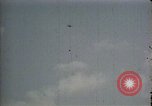 Standbild Strikeback Funktion Europa, 1957, aus Sekunde 42 historischem Filmmaterial Videoclip 65675054410