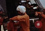 Standbild USS Kitty Hawk Yankee Station Vietnam, 1968, aus Sekunde 51 historischem Filmmaterial Videoclip 65675054433