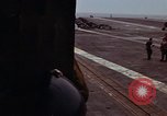 Standbild USS Kitty Hawk Yankee Station Vietnam, 1968, aus Sekunde 62 historischem Filmmaterial Videoclip 65675054433