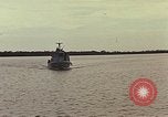 Standbild Jackstay Betrieb Vietnam Dong Tranh Fluss, 1966, aus Sekunde 16 historischem Filmmaterial Videoclip 65675054441