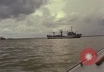 Image Opération par va-et-vient Vietnam Dong Tranh River, 1966, de la seconde 12 séquences d'archives historiques vidéo 65675054442
