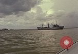 Image Opération par va-et-vient Vietnam Dong Tranh River, 1966, de la seconde 13 séquences d'archives historiques vidéo 65675054442