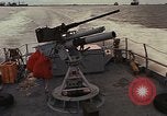 Image Opération par va-et-vient Vietnam Dong Tranh River, 1966, de la seconde 51 séquences d'archives historiques vidéo 65675054442
