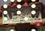 Image Opération par va-et-vient Dong Rivière Tranh Vietnam, 1966, de la seconde 3 séquences d'archives historiques vidéo 65675054443