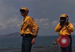 Image Opération par va-et-vient Dong Rivière Tranh Vietnam, 1966, de la seconde 15 séquences d'archives historiques vidéo 65675054443