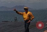 Image Opération par va-et-vient Dong Rivière Tranh Vietnam, 1966, de la seconde 23 séquences d'archives historiques vidéo 65675054443