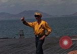 Image Opération par va-et-vient Dong Rivière Tranh Vietnam, 1966, de la seconde 28 séquences d'archives historiques vidéo 65675054443
