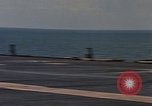 Image Opération par va-et-vient Dong Rivière Tranh Vietnam, 1966, de la seconde 32 séquences d'archives historiques vidéo 65675054443