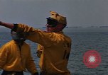 Image Opération par va-et-vient Dong Rivière Tranh Vietnam, 1966, de la seconde 37 séquences d'archives historiques vidéo 65675054443