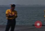 Image Opération par va-et-vient Dong Rivière Tranh Vietnam, 1966, de la seconde 47 séquences d'archives historiques vidéo 65675054443
