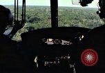 Immagine di Funzionamento Jackstay Il Vietnam, 1966, secondo 5 filmato di repertorio 65675054454