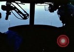 Immagine di Funzionamento Jackstay Il Vietnam, 1966, secondo 47 filmato di repertorio 65675054454